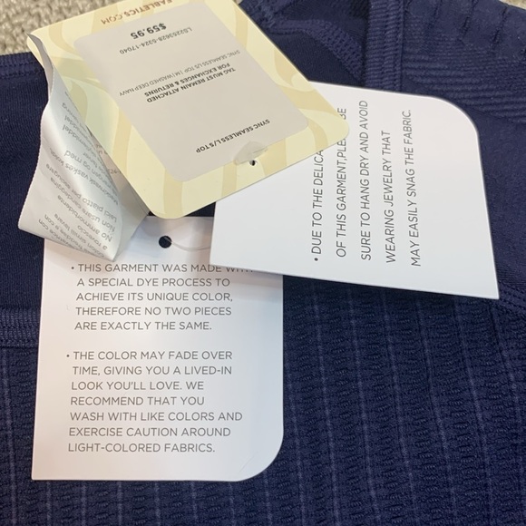 Fabletics Weathered Navy Sync Seemless Long Sleeve Top- NWT - Picture 14 of 14